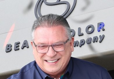 Empresário Newton Bonin e família desejam a todos um Feliz Natal e um Próspero 2026 !