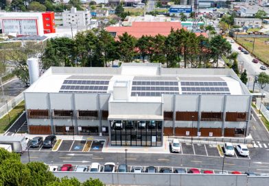 Pinhais inaugura nova sede da prefeitura para modernizar atendimento e serviços