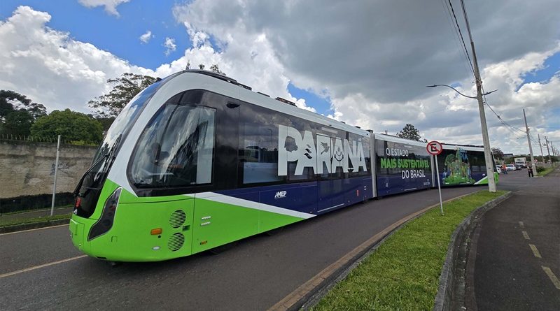 Bonde Urbano Digital (BUD) atrai olhares, mas revolta trabalhador de Piraquara por lentidão e ineficiência